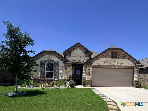 8942 Rancher Place , Seguin, TX 78155