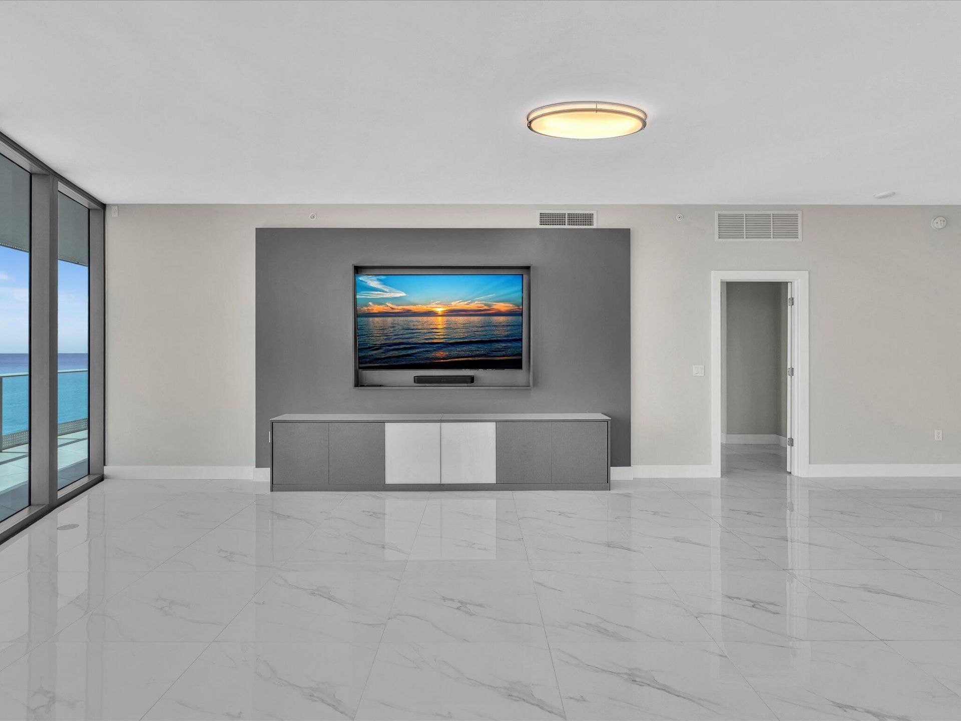 701 N Fort Lauderdale Beach Boulevard N, Unit 802, Fort Lauderdale, FL 33304 Photo