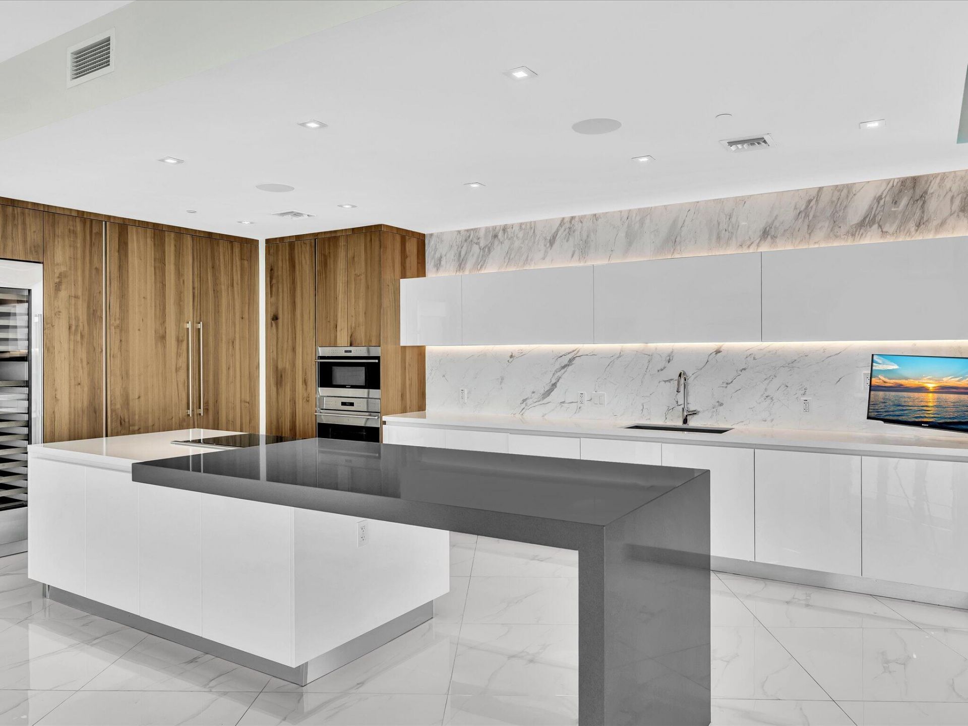 701 N Fort Lauderdale Beach Boulevard N, Unit 802, Fort Lauderdale, FL 33304 Photo