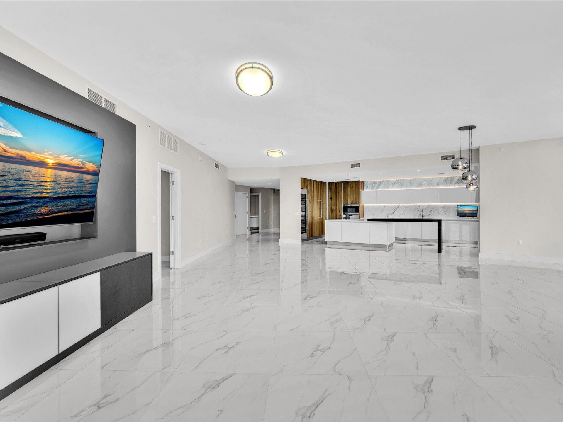 701 N Fort Lauderdale Beach Boulevard N, Unit 802, Fort Lauderdale, FL 33304 Photo