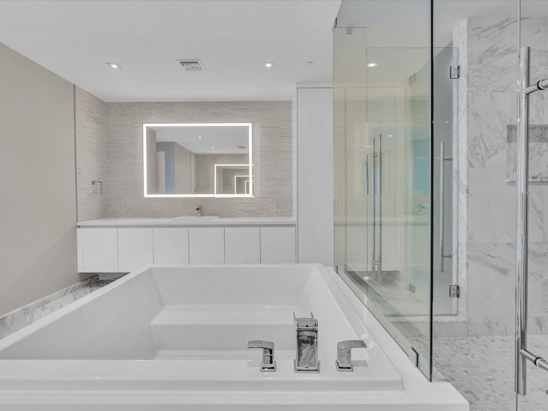 701 N Fort Lauderdale Beach Boulevard N, Unit 802, Fort Lauderdale, FL 33304 Photo