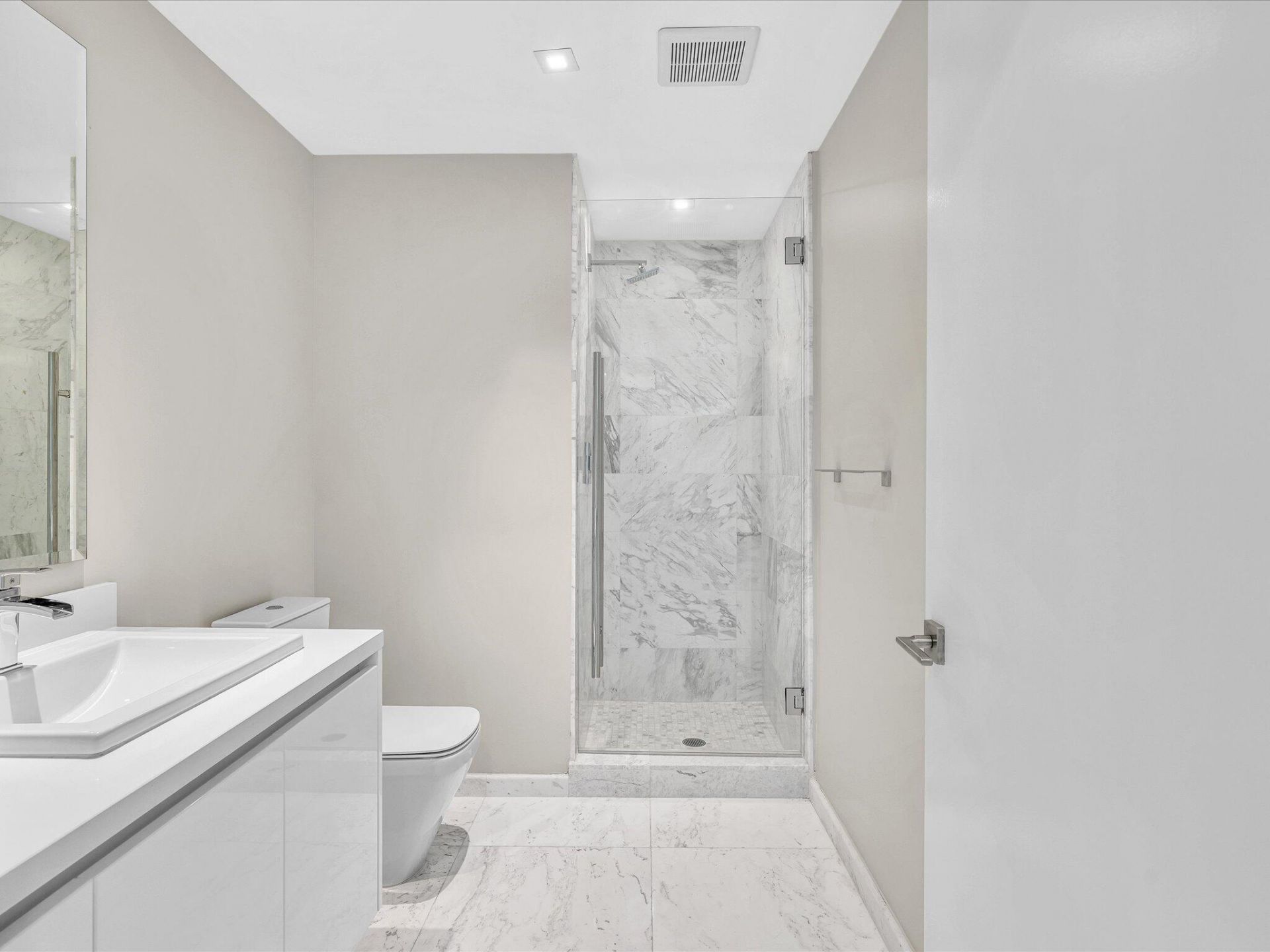 701 N Fort Lauderdale Beach Boulevard N, Unit 802, Fort Lauderdale, FL 33304 Photo