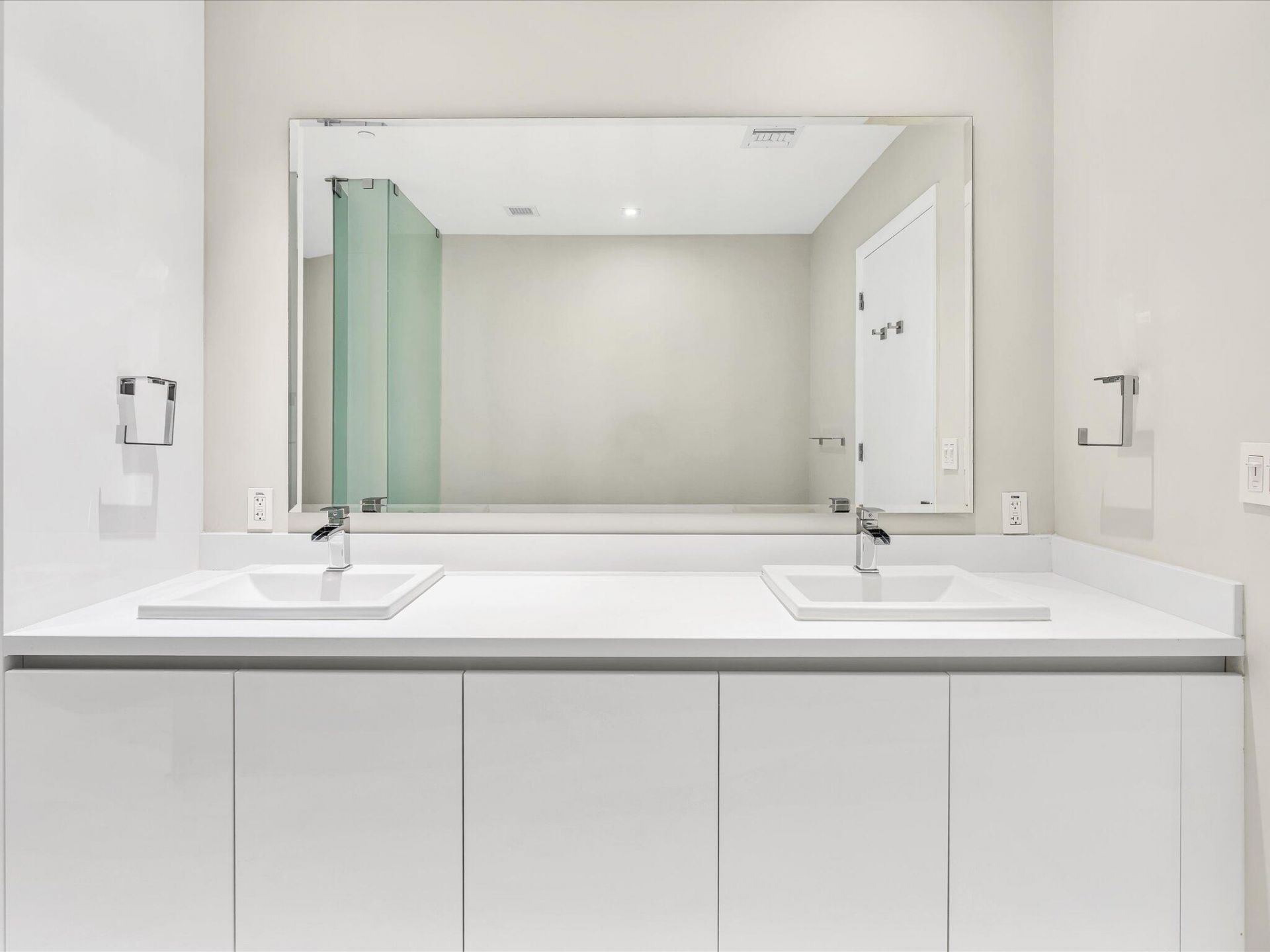 701 N Fort Lauderdale Beach Boulevard N, Unit 802, Fort Lauderdale, FL 33304 Photo