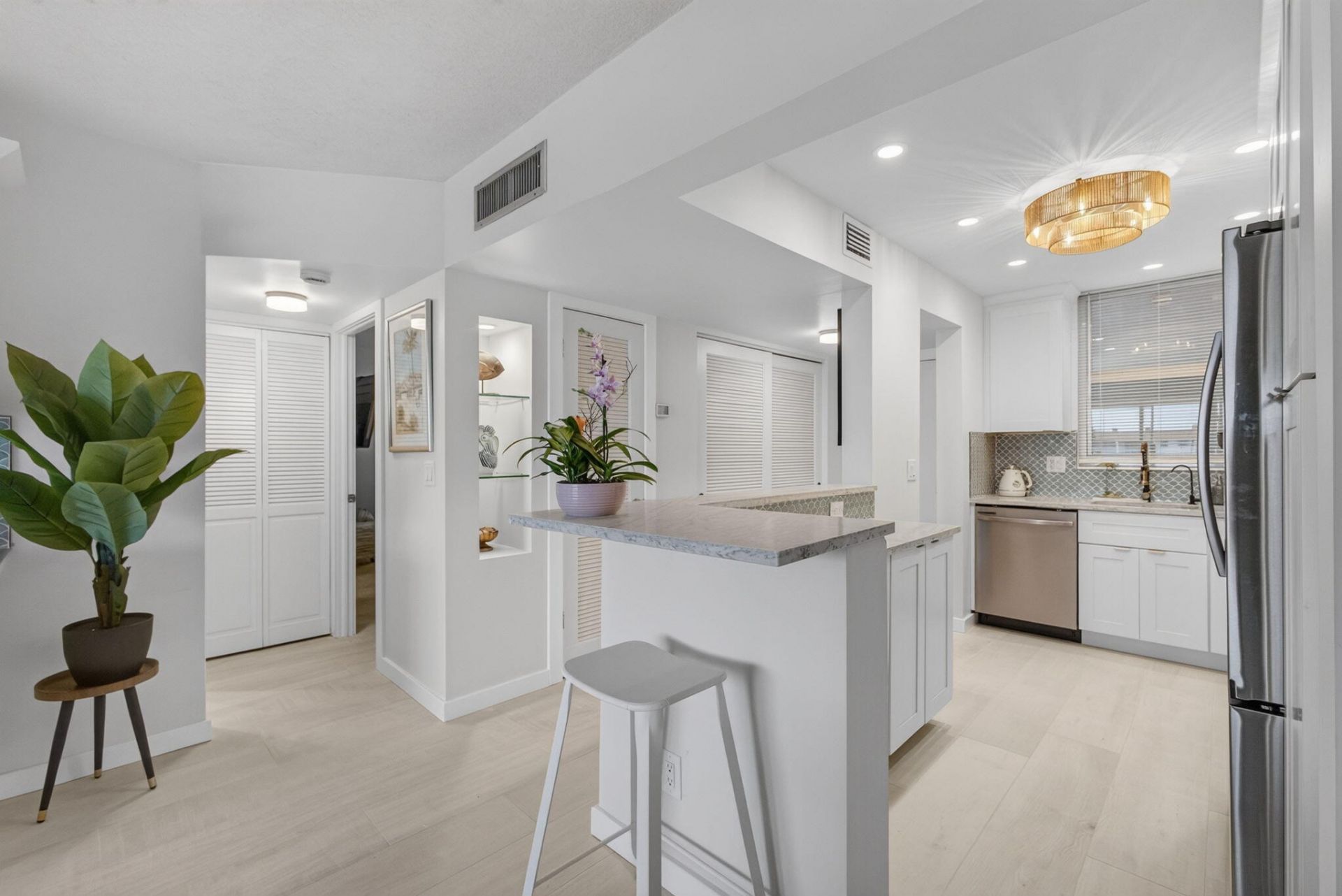 100 Paradise Harbour Boulevard, Unit 307, North Palm Beach, FL 33408 Photo