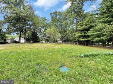 744 FAIRVIEW DRIVE, HANOVER, PA 17331
