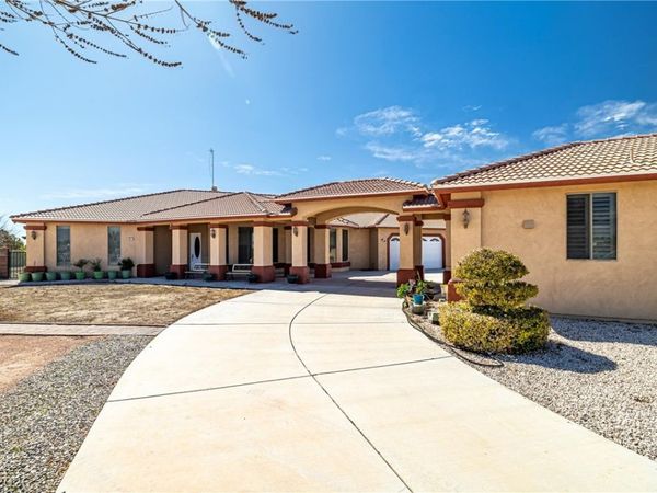 671 W Hickory Street, Pahrump, NV 89048
