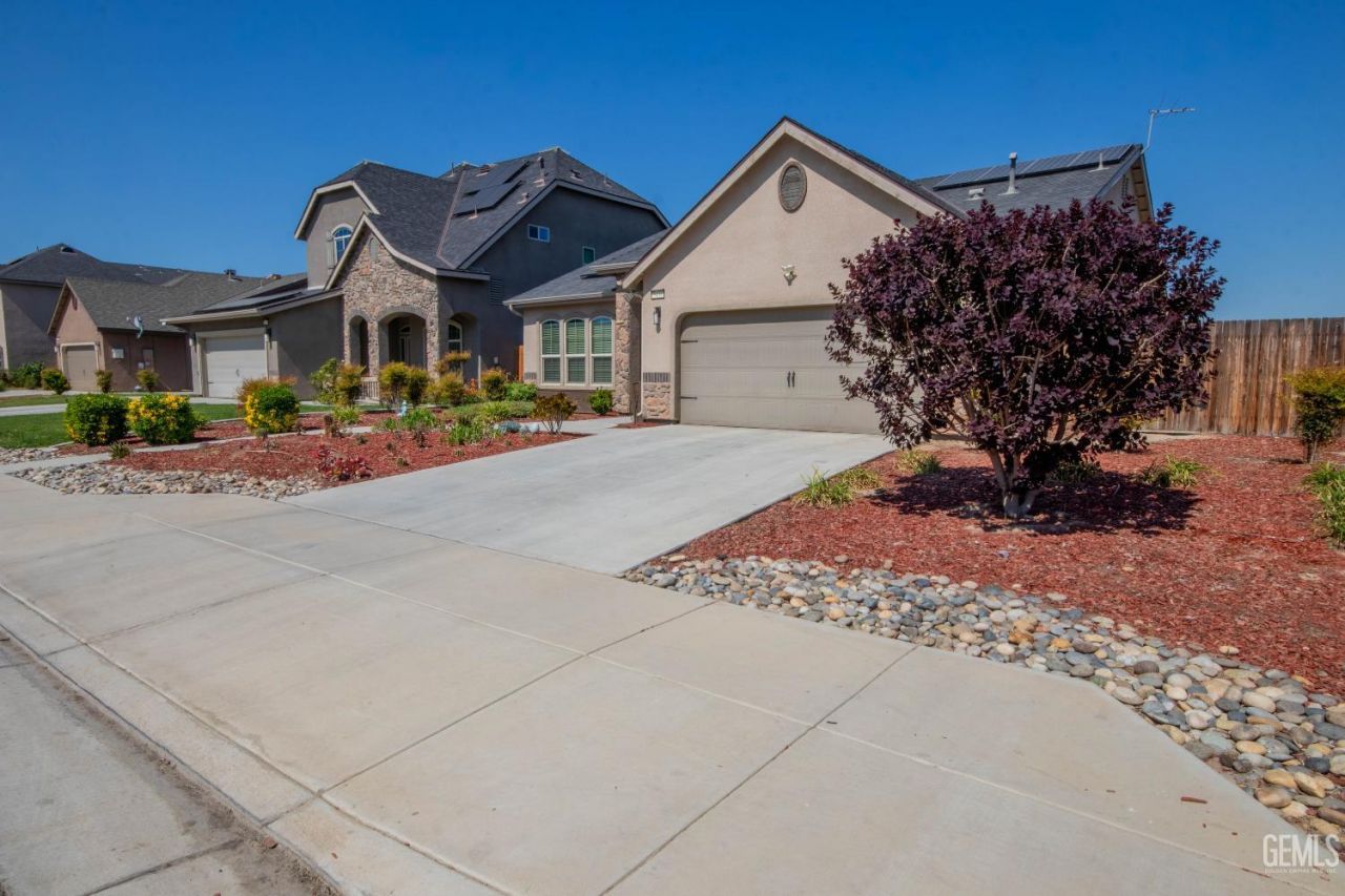 5404 Rivulet Run Court, Bakersfield, CA 93313 Main Photo