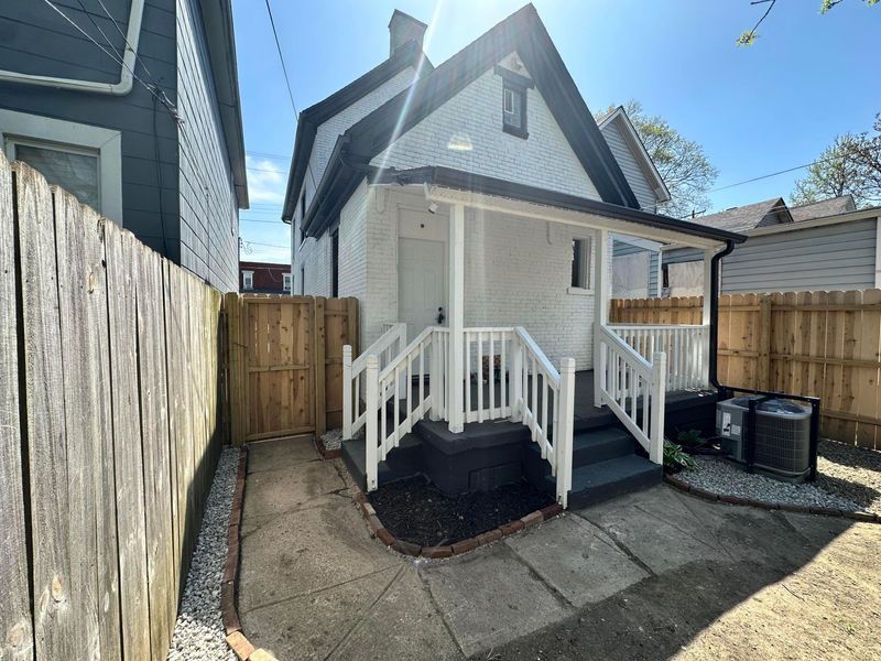 38 E Innis Avenue , Columbus, OH 43207 Photo 6