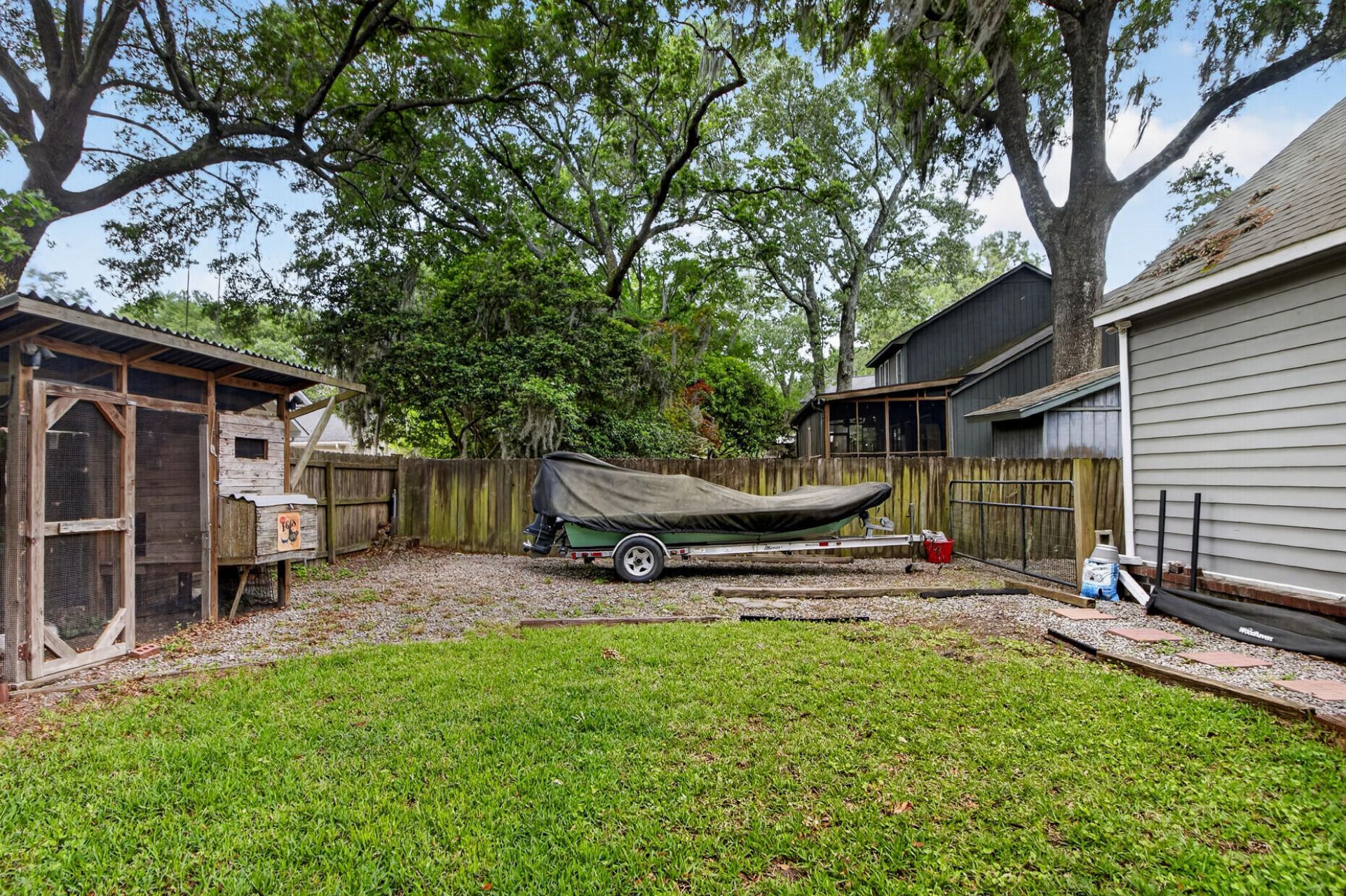 27 Westside Drive Photo 39