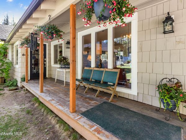 478165 Highway 95, Ponderay, ID 83852