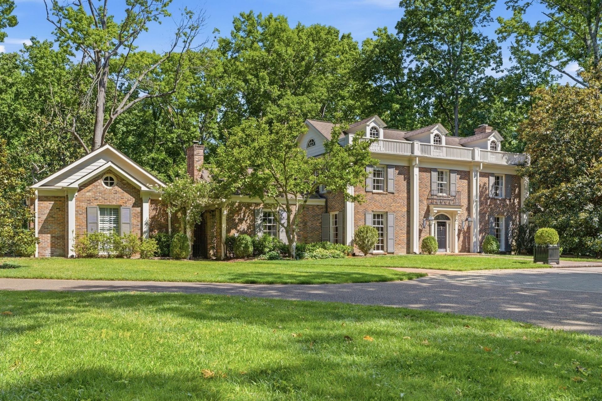 614 Lynnwood Blvd, Nashville, TN 37205 Main Photo