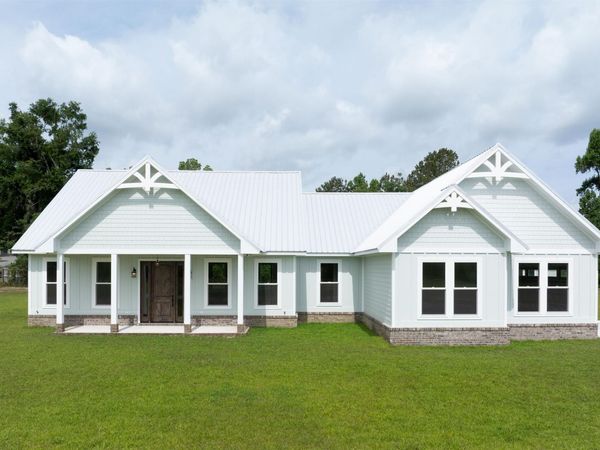 153 SW Canopy Trail , Madison, FL 32340