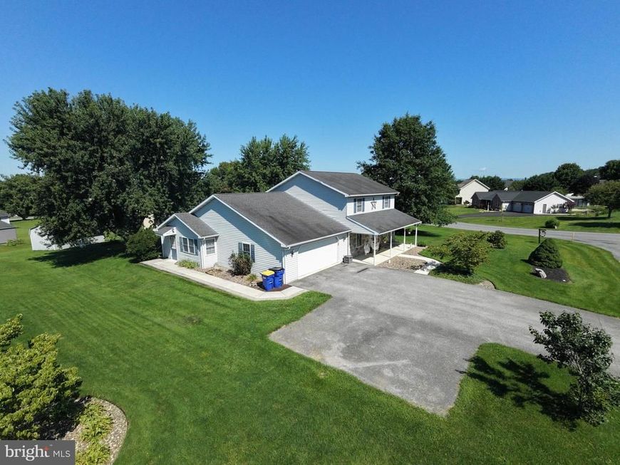 322 Elmont Circle, Shippensburg, PA 17257 Main Photo