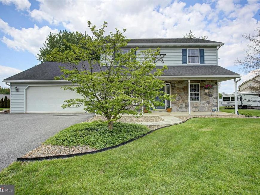 322 Elmont Circle, Shippensburg, PA 17257 Main Photo