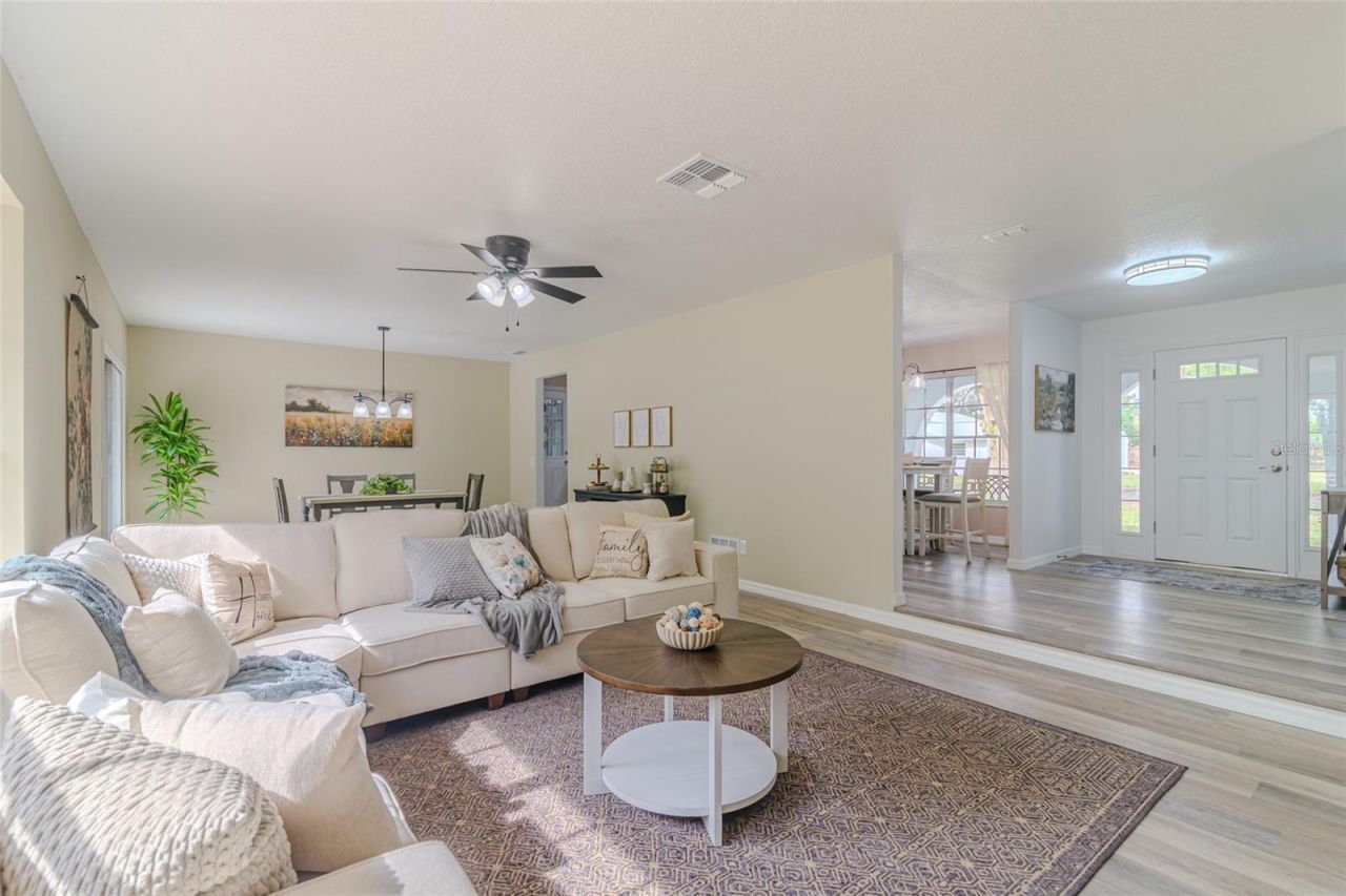 6875 NE 25th Avenue, Ocala, FL 34479 Photo