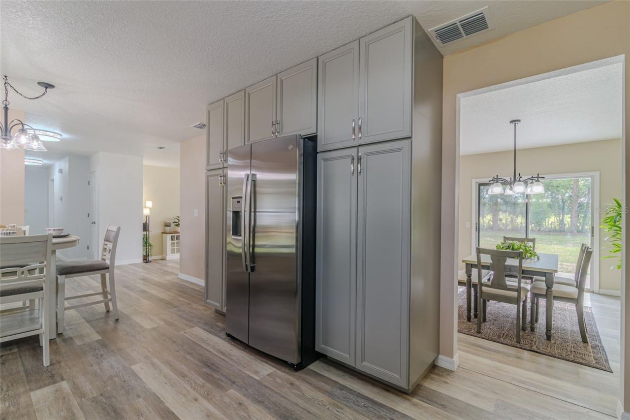 6875 NE 25th Avenue, Ocala, FL 34479 Photo