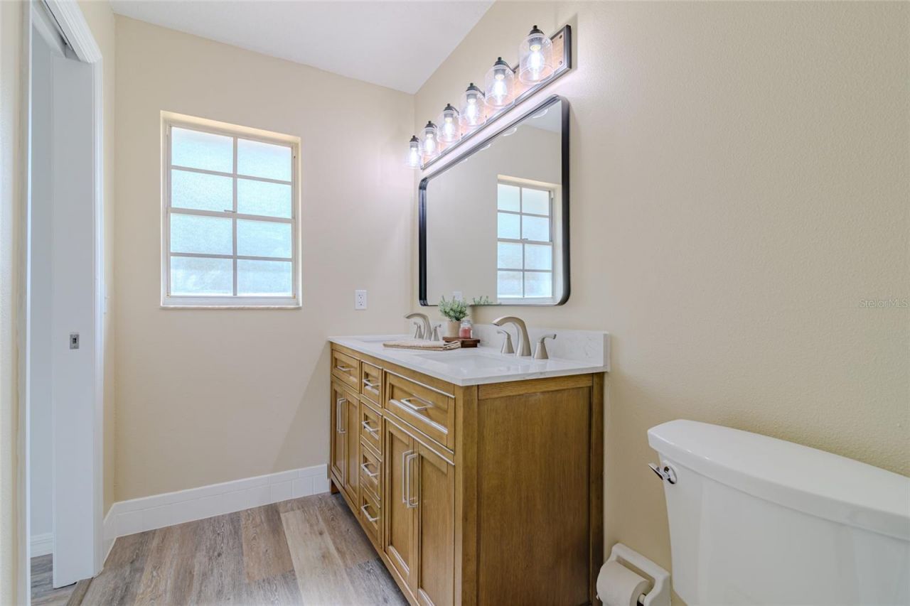 6875 NE 25th Avenue, Ocala, FL 34479 Photo
