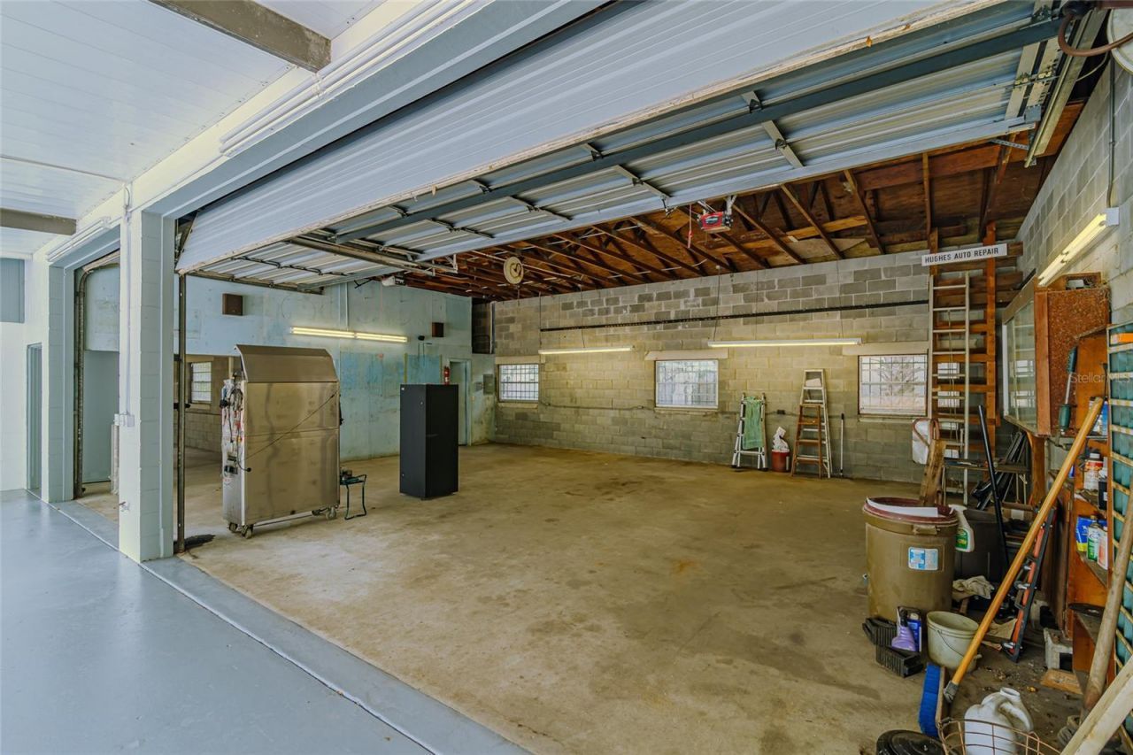 6875 NE 25th Avenue, Ocala, FL 34479 Photo