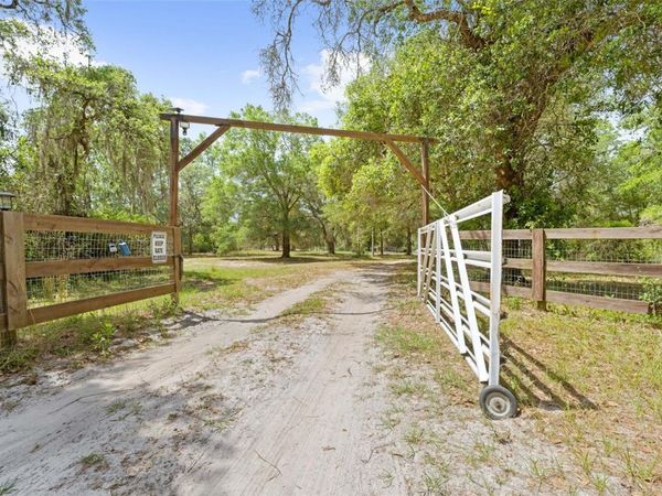 4161 BURNS ROAD , BROOKSVILLE, FL 34602