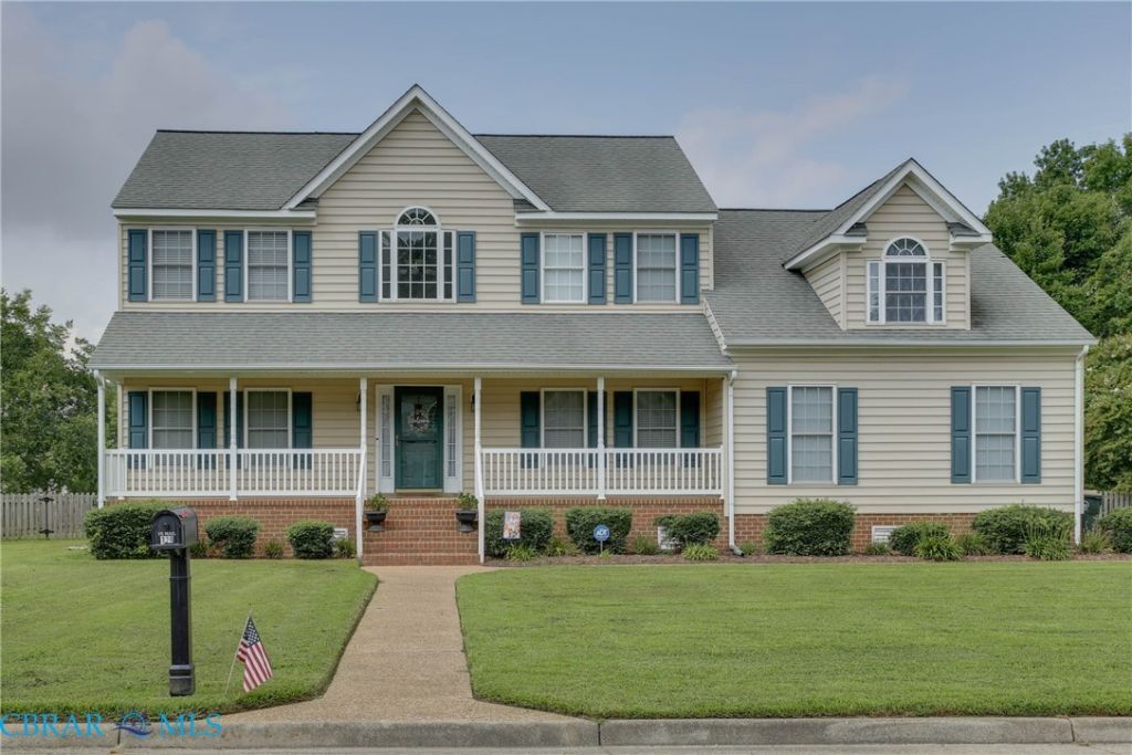 129 Bradley Drive, Yorktown, VA 23692 Main Photo