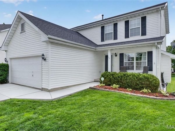 38 Glastonbury Court, Lake St Louis, MO 63367
