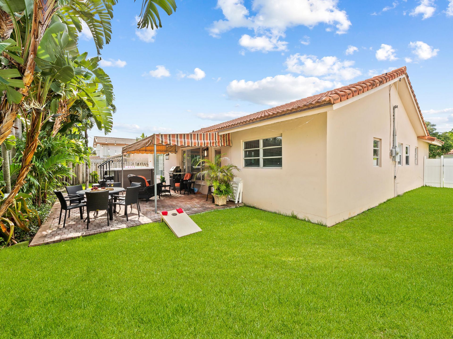 3240 Spanish River Drive, Lauderdale by the Sea, FL 33062 Photo