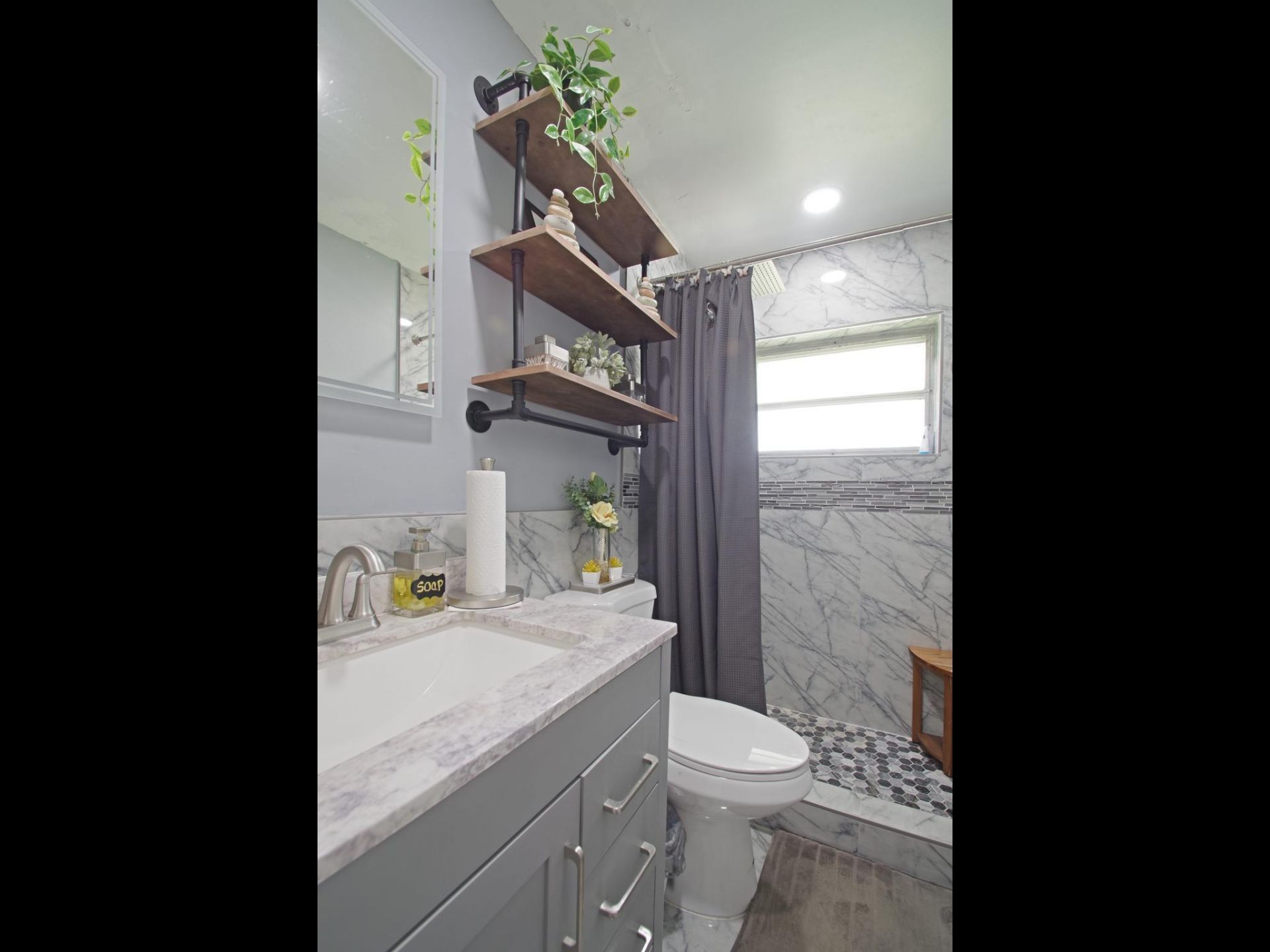 5813 NW 82nd Avenue, Tamarac, FL 33321 Photo