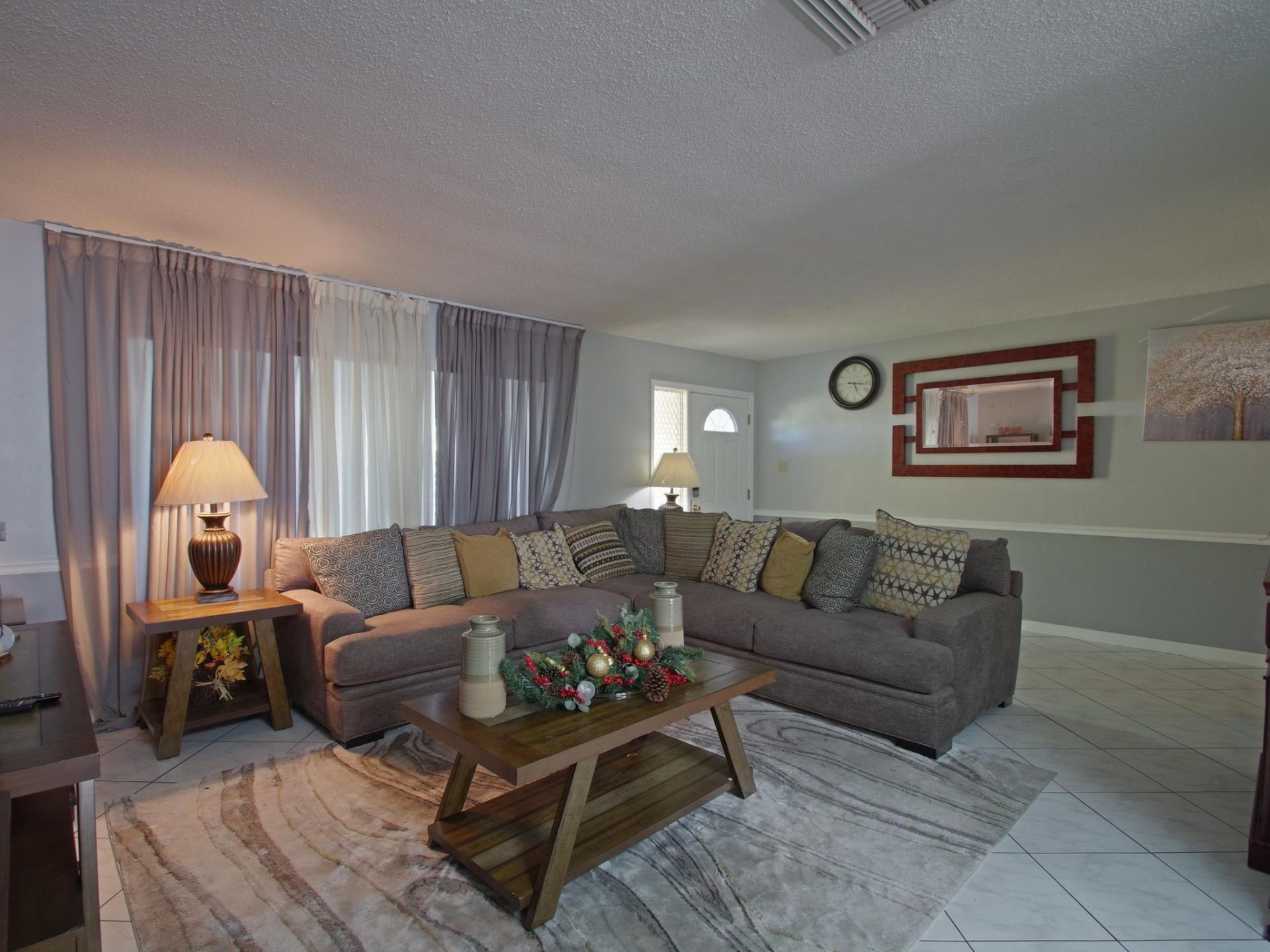 5813 NW 82nd Avenue, Tamarac, FL 33321 Photo