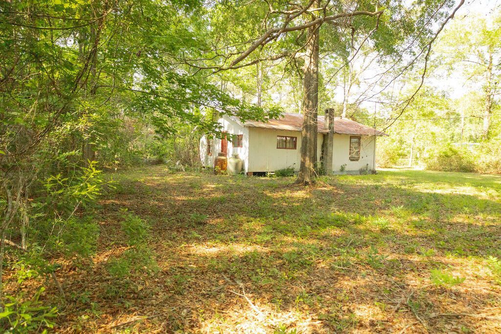 131 Clyde Circle Photo 6
