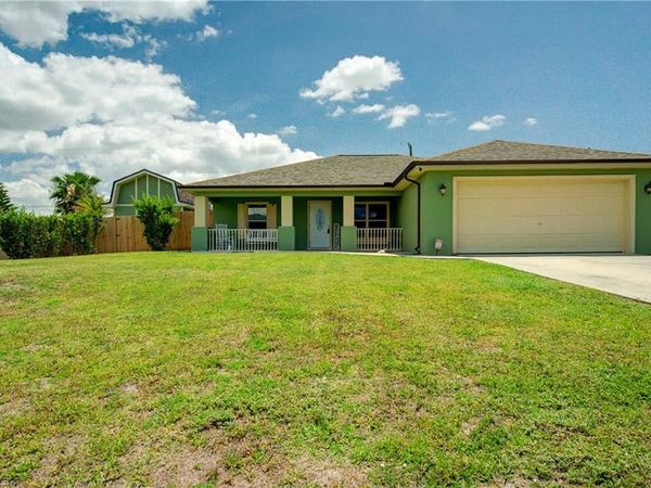 26 NE 8th TER, CAPE CORAL, FL 33909