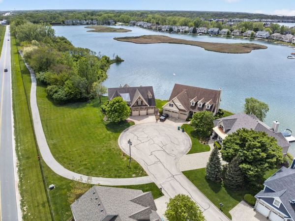13111 S Lake Mary Drive , Plainfield, IL 60585
