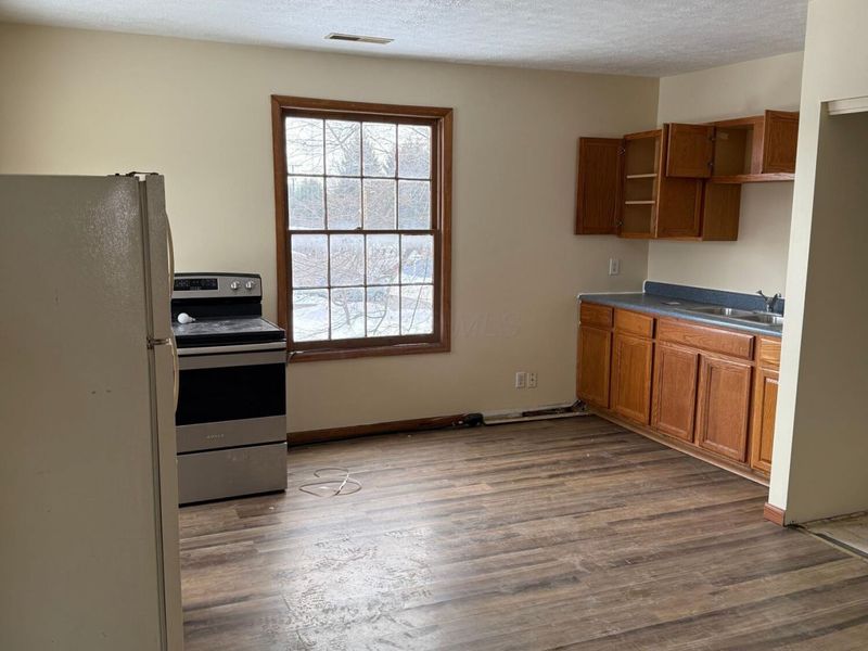 91 N Buena Vista Street , Newark, OH 43055 Photo 11