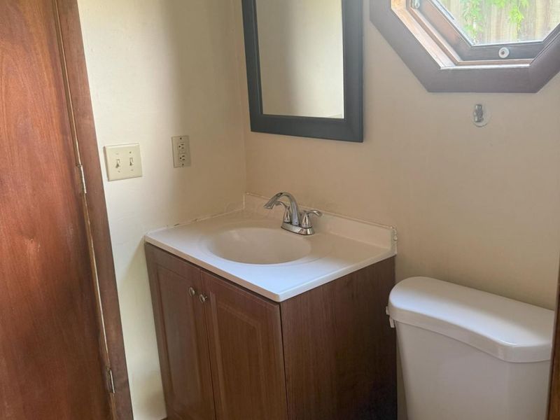 91 N Buena Vista Street , Newark, OH 43055 Photo 8
