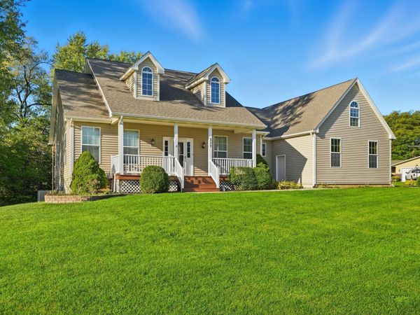 232 Akela Drive , Valparaiso, IN 46385