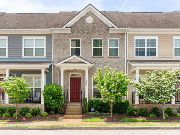6727 Sunnywood Dr , Nashville, TN 37211