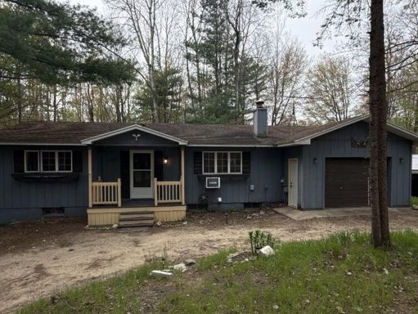 8281 Pine Tree Trail, Stanwood, MI 49346