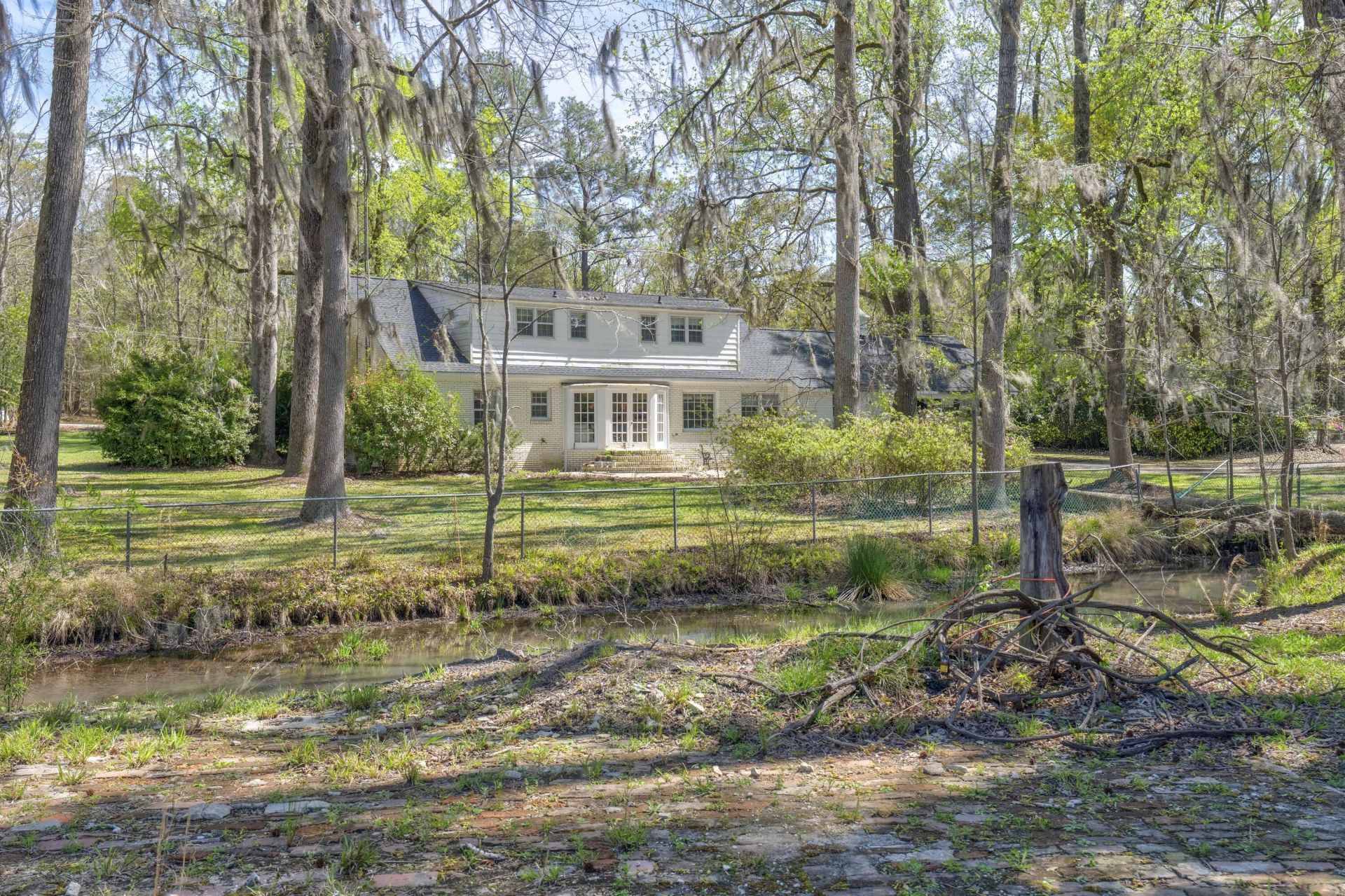 841 Googe Street Photo 8