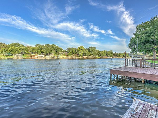 2632 Williams Lakeshore DR, Kingsland, TX 78639