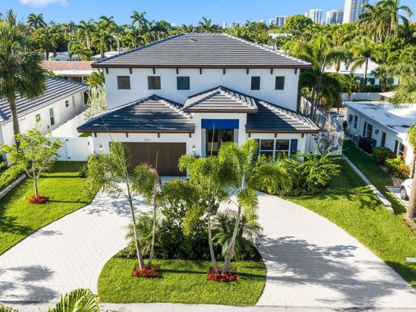 309 Claremont Lane, West Palm Beach, FL 33404