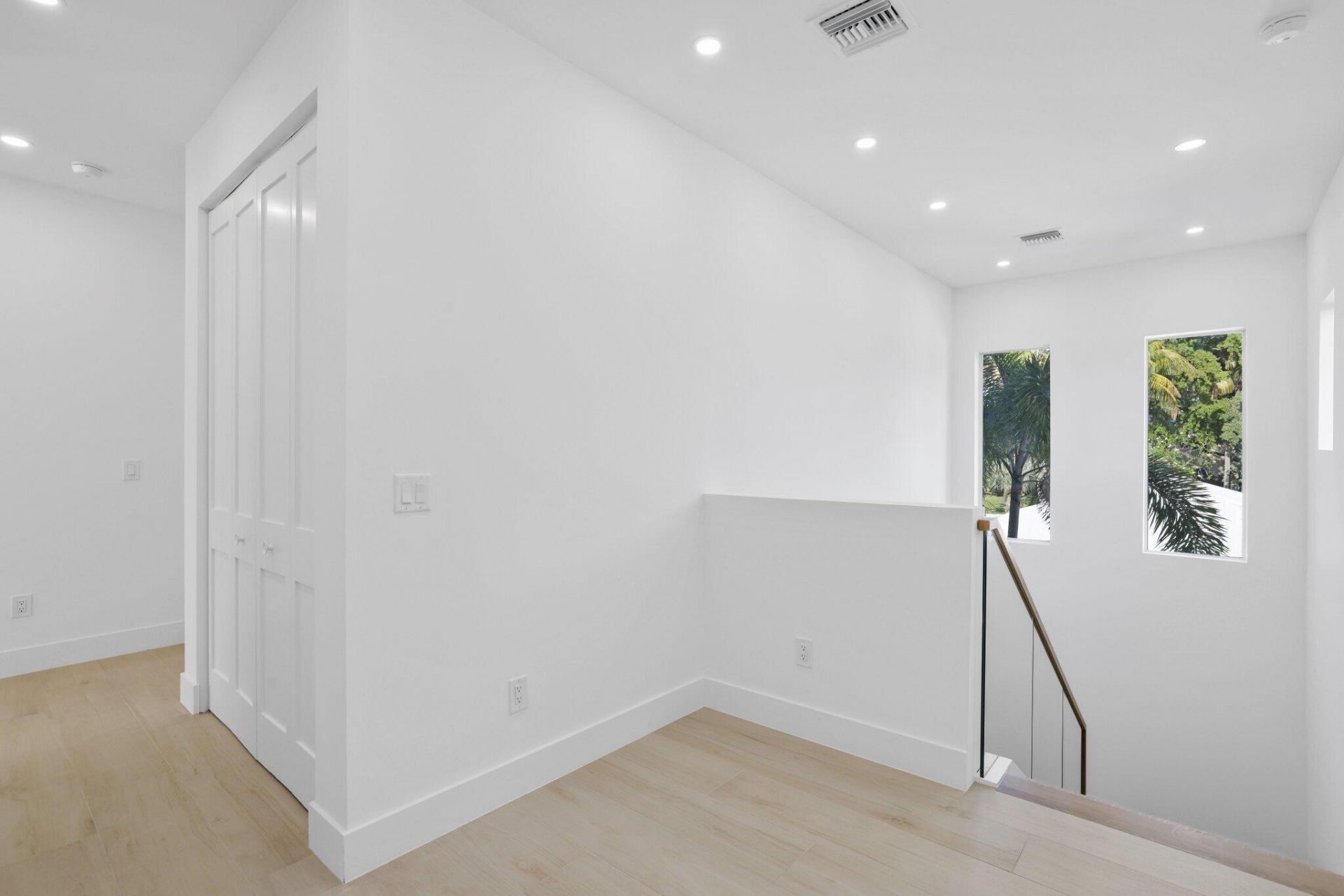 309 Claremont Lane, West Palm Beach, FL 33404 Photo