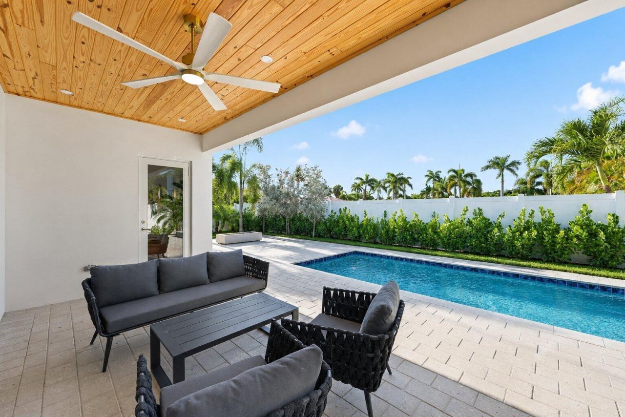 309 Claremont Lane, West Palm Beach, FL 33404 Photo