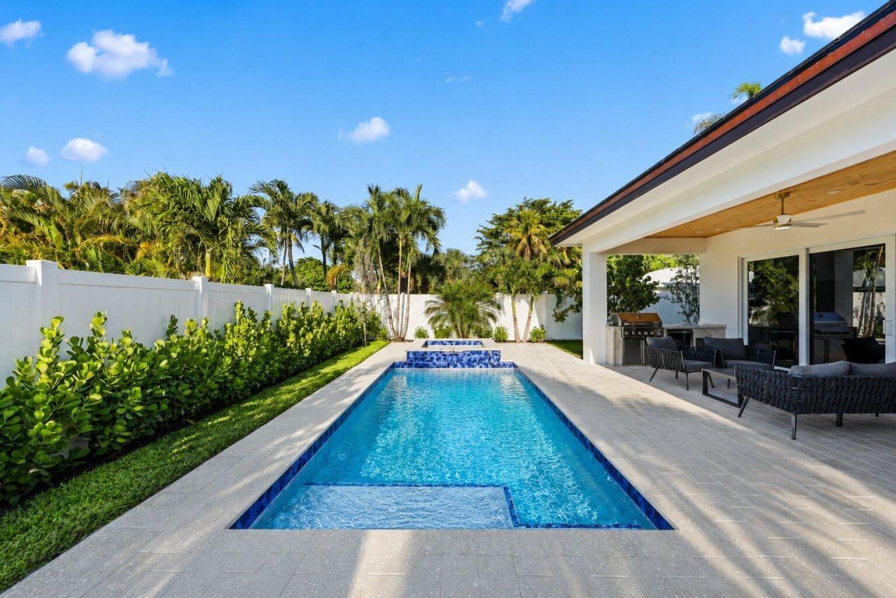 309 Claremont Lane, West Palm Beach, FL 33404 Photo