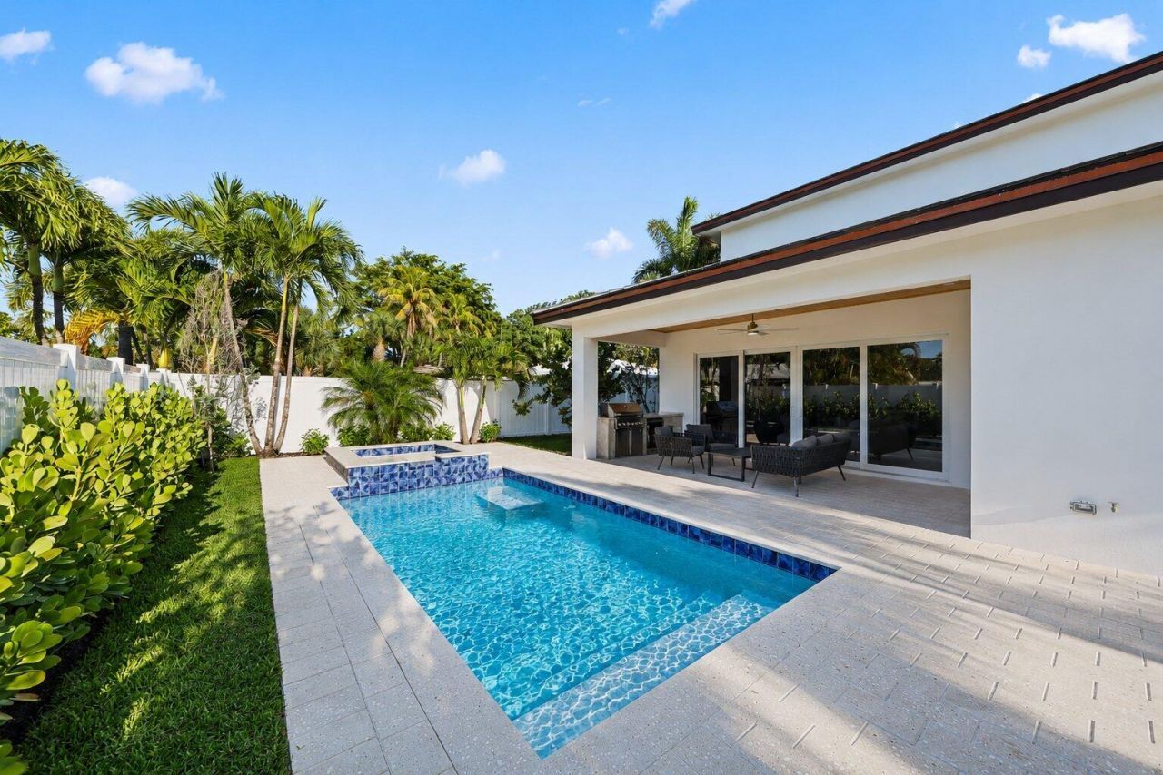 309 Claremont Lane, West Palm Beach, FL 33404 Photo