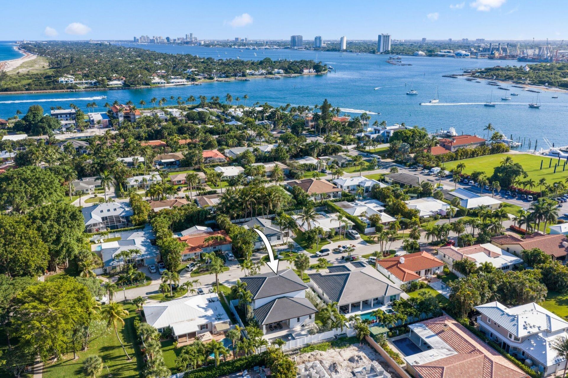 309 Claremont Lane, West Palm Beach, FL 33404 Photo