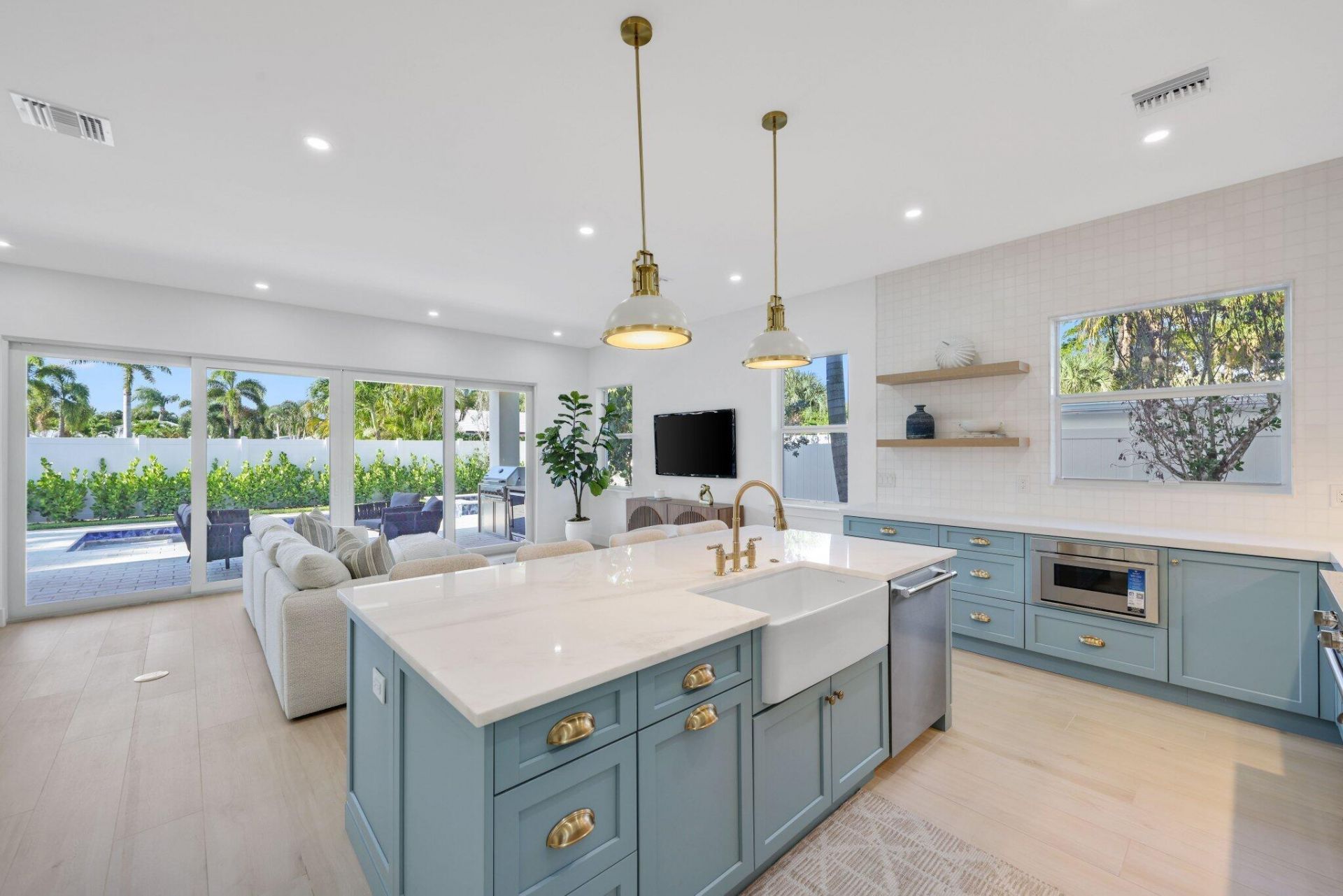 309 Claremont Lane, West Palm Beach, FL 33404 Photo