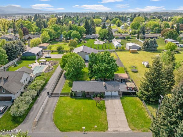 5903 N Davenport St, Dalton Gardens, ID 83815