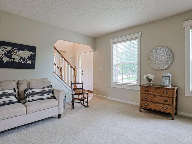 2214 Ross Estates Drive, Hamilton, OH 45013 Photo 8