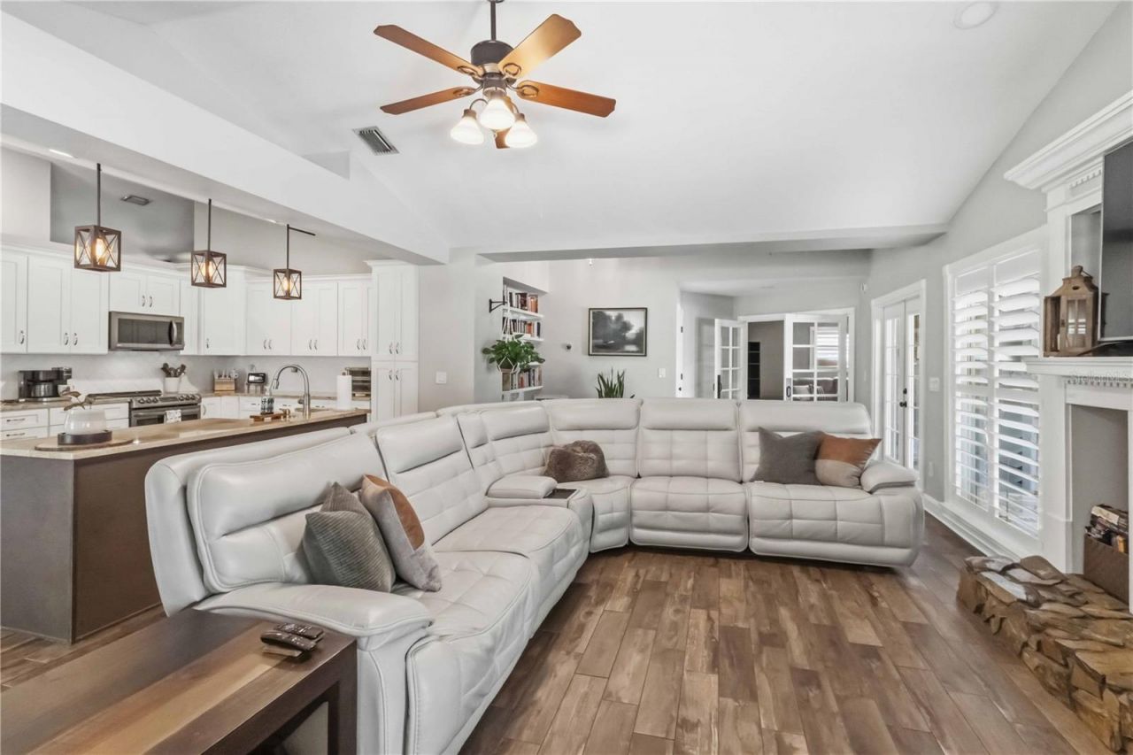 28424 Deedra Drive, Wesley Chapel, FL 33544 Photo