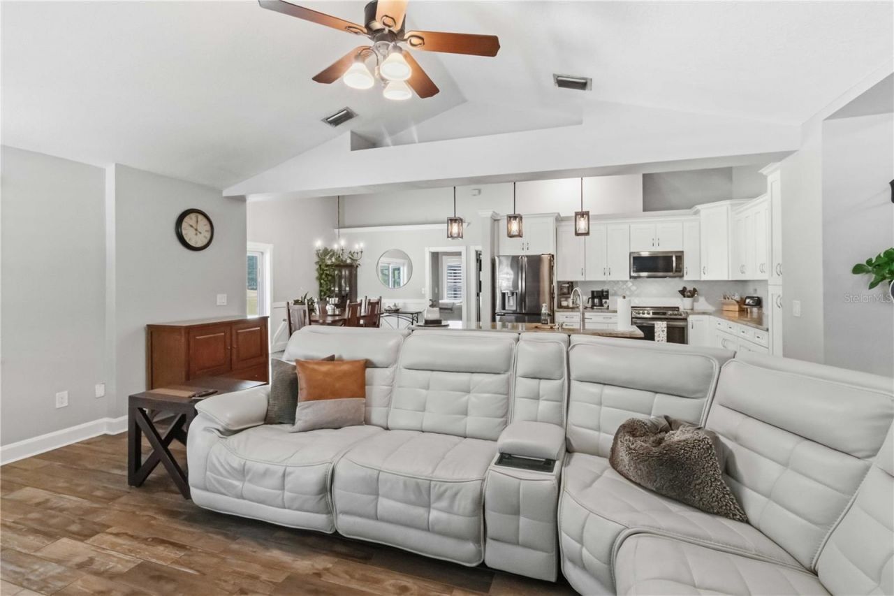 28424 Deedra Drive, Wesley Chapel, FL 33544 Photo
