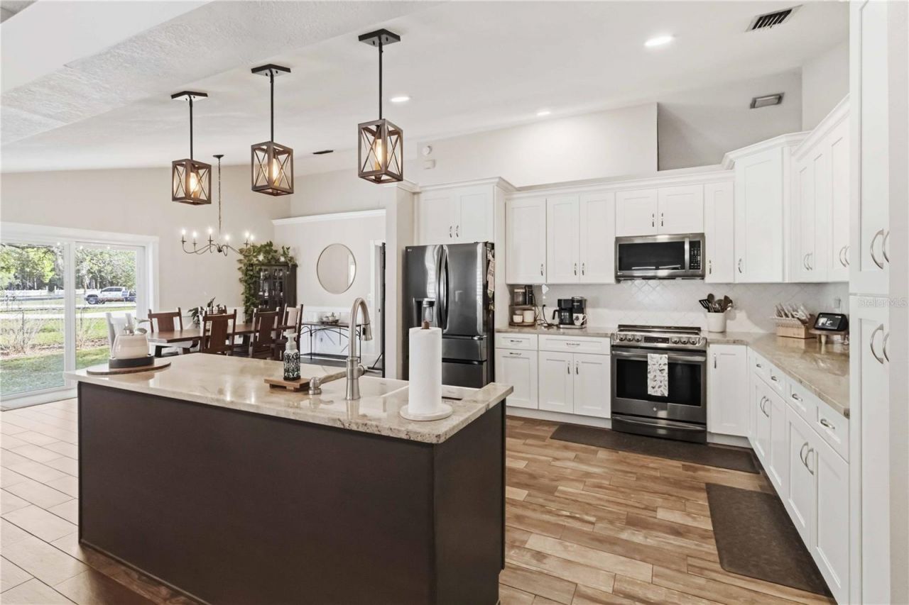 28424 Deedra Drive, Wesley Chapel, FL 33544 Photo